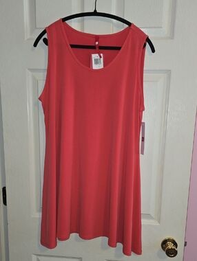 IC COLLECTION Coral-Red Sleeveless Top
